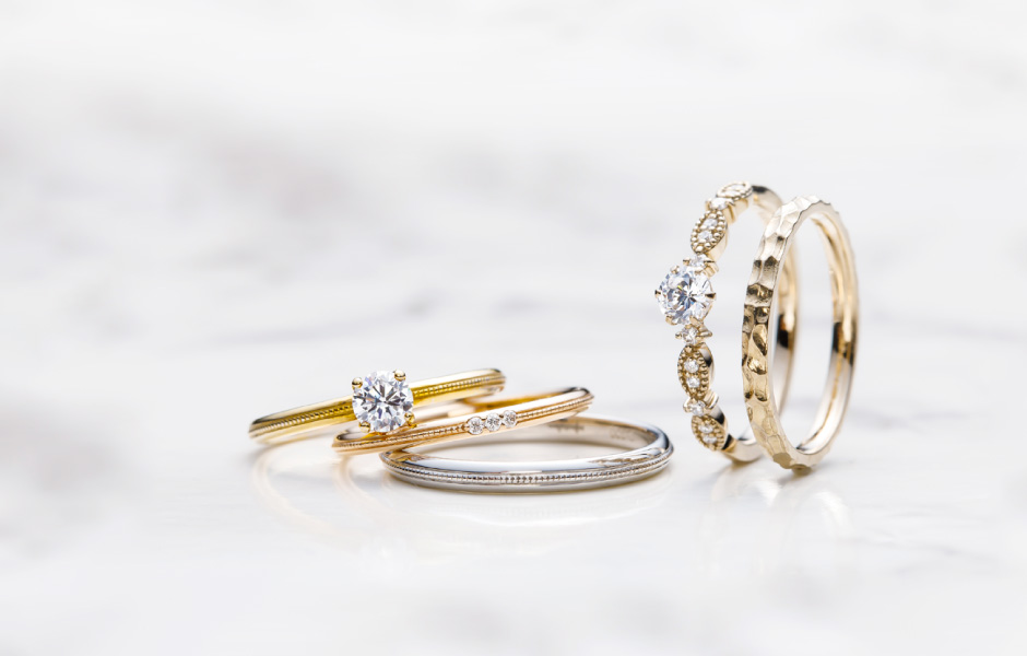 アンティークなデザインの新潟結婚指輪・婚約指輪