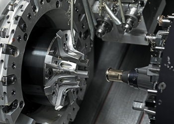 CHRISTIAN BAUER（クリスチャンバウアー）