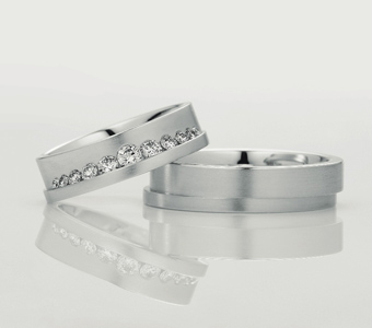 CHRISTIAN BAUER（クリスチャンバウアー）