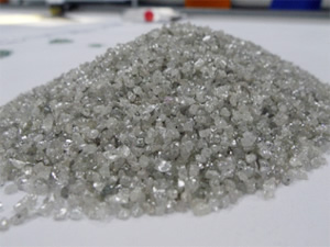 同品質にまとめられたダイヤモンド原石ラフ