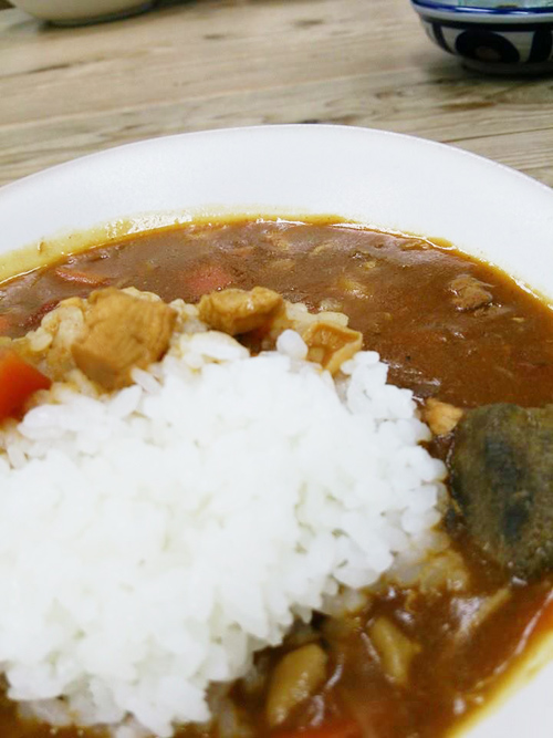 BROOCH飯はカレーライス!!…昨日も食べた!?
