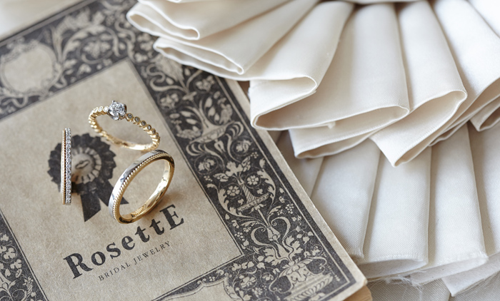 アンティークでおしゃれな婚約指輪、結婚指輪をお探しならロゼット