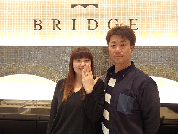 細すぎず、太すぎない指輪だったから