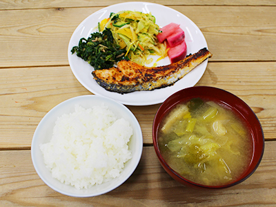 新潟　結婚指輪　婚約指輪　ブローチ飯