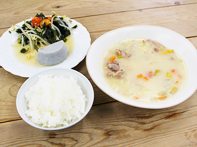 新潟　結婚指輪　婚約指輪　ブローチ