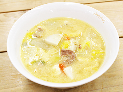 新潟　結婚指輪　婚約指輪　ブローチ