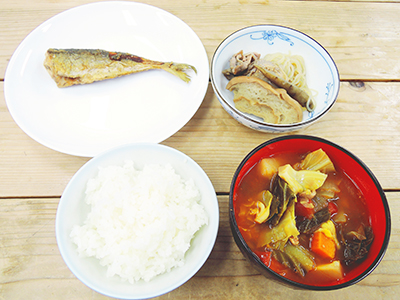 鯵のムニエル・ミネストローネ・お麩と野菜の煮物