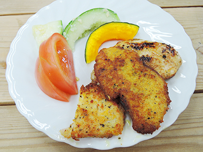 フライドチキン、瓜の塩麹漬け、かぼちゃ、トマト