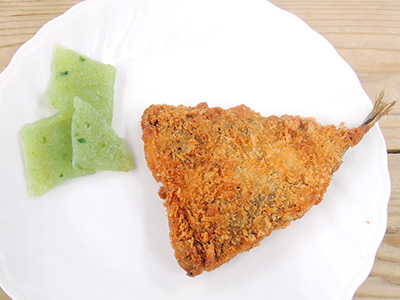 アジフライ、刺身こんにゃく