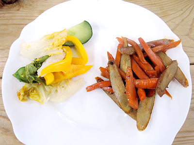 きんぴらごぼう、お漬物