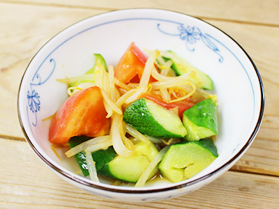 きゅうりとトマトのサラダ