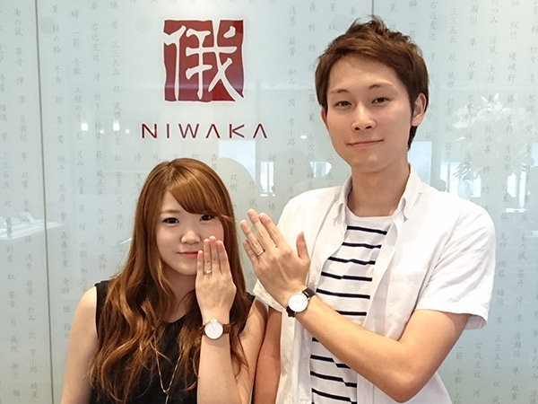 NIWAKAの結婚指輪をBRIDGEのエンゲージリングにセット