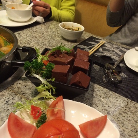 にほんではなかなか鍋に入れないレバー