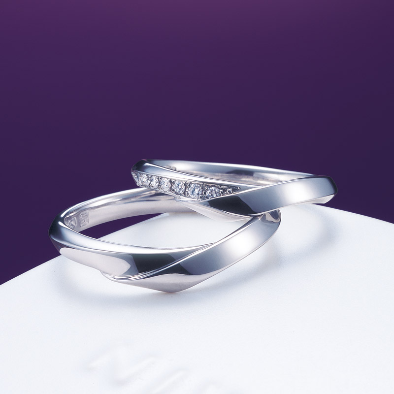 NIWAKAniwaka俄新潟婚約指輪結婚指輪単衣ダイヤモンドハードプラチナV字デザイン指が長く見えるBROOCHブローチ