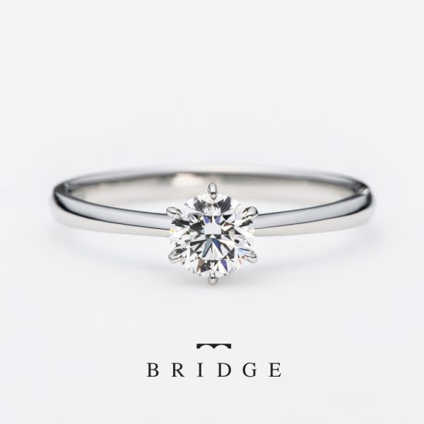 新潟の花嫁に人気なシンプルで王道な婚約指輪エンゲージデザインの一輪の薔薇