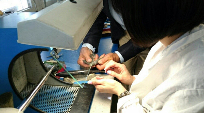 無事にヘアライン仕上げが完成してご機嫌