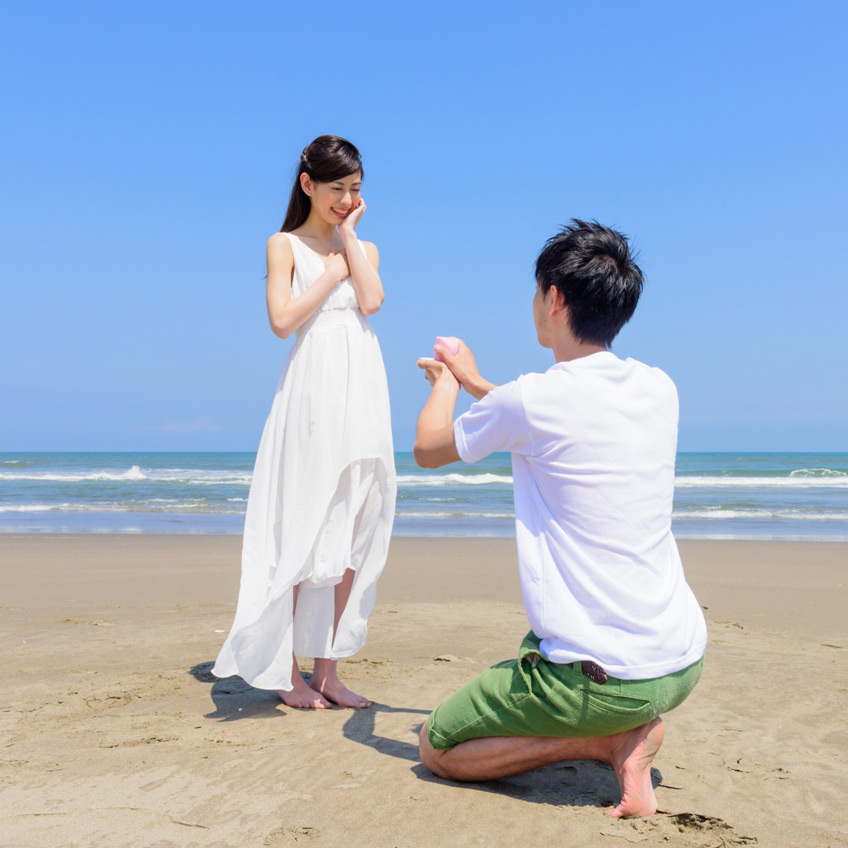 新潟市のブローチでプロポーズリングの婚約指輪を選ぶ