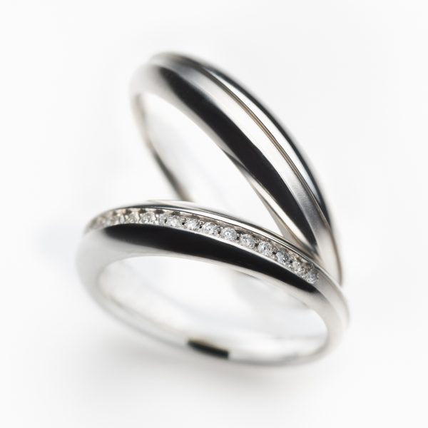 新潟でスイーツモチーフのかわいい結婚指輪マリッジリングはBROOCHブローチで取り扱いのあるDessertsデザートのマカロン