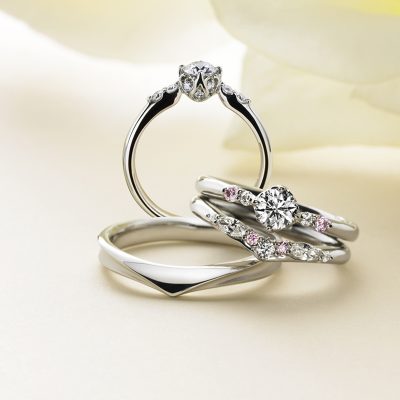華やかなピンクダイヤモンドが輝くMariageマリアージュの結婚指輪マリッジリング