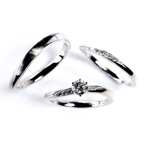 細身でかわいいウェーブのデザイン婚約指と結婚指輪のセットリング探すならBROOCHのロゼット