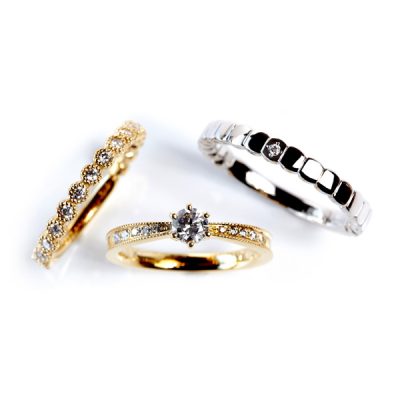 クラシカルなデザインの結婚指輪
