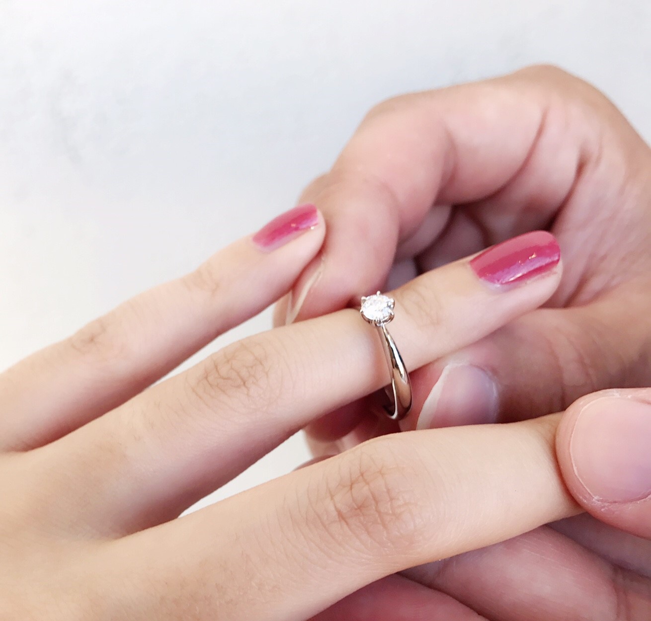 プロポーズの婚約指輪はBROOCHのサプライズプランがお勧め