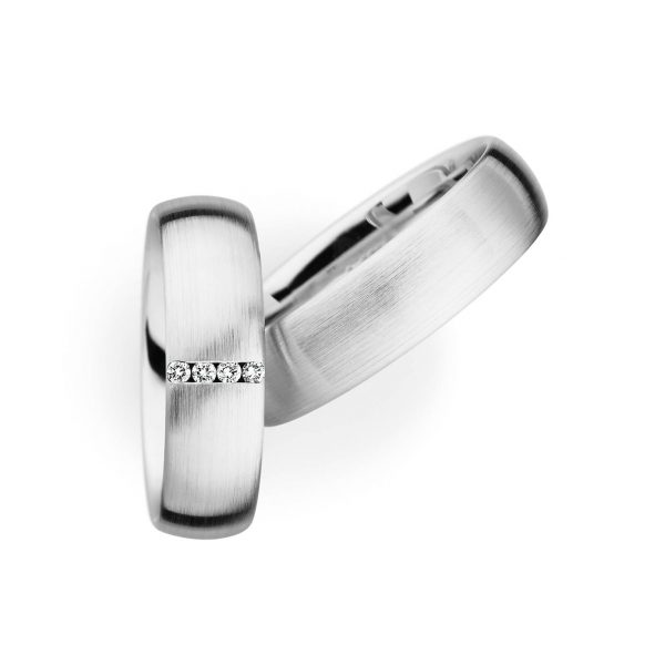 CHRISTIANBAUER クリスチャン・バウアー christanbauer 結婚指輪 マリッジリング ウエディングバンド BROOCH brooch ブローチ 新潟 新潟結婚指輪 婚約指輪 エンゲージリング 鍛造 たんぞう 硬い指輪 歪みにくい 歪まない 強い 強い結婚指輪 鍛造製法 傷つきにくい ドイツ ドイツジュエリー 鍛流線 コンビ ゴールドジュエリー ゴールド ダイヤモンド プリンセスカット 機能美 レッドゴールド マイスター マイスター制度 物づくり 国家資格 結婚式 ブライダル プレ花嫁 海外 外資系 Tiffany ティファニー Cartier カルティエ HARRY WINSTON ハリーウィンストン CHAUMET ショーメ CHANEL シャネル GUCCI グッチ BOUCHERON ブシュロン