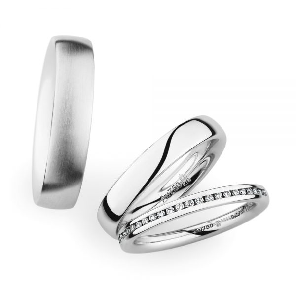 鍛造製法の固くて丈夫な結婚指輪