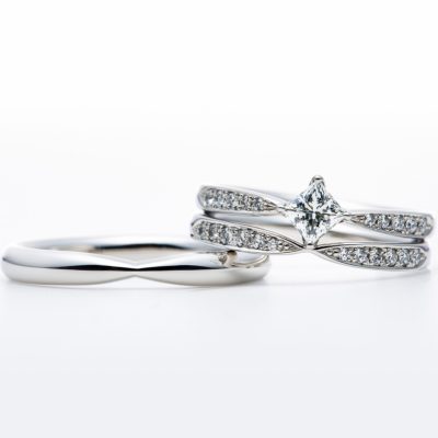 ”Sirius Princess” 4 claws collet Diamond side line Ring Set
