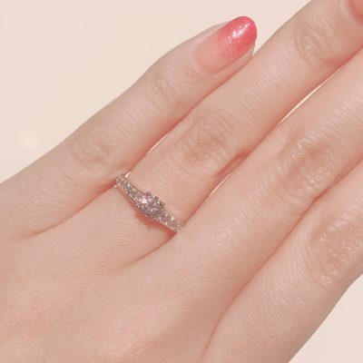 BROOCH 婚約指輪 エンゲージリング ダイヤモンドラインデザイン