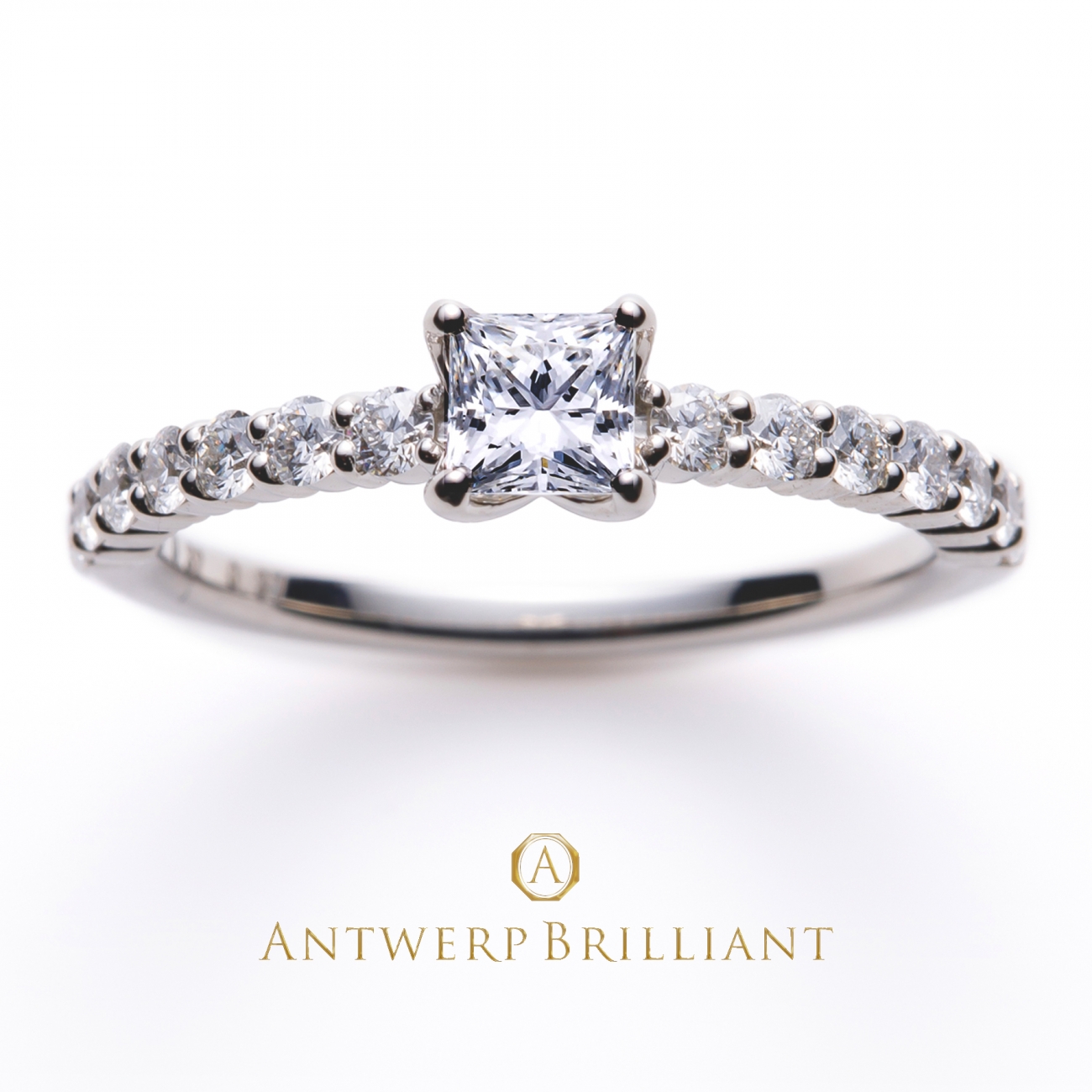 ダイヤモンドの輝きが美しいアントワープブリリアントのプリンぜすかっとダイヤモンドデザインD-Line