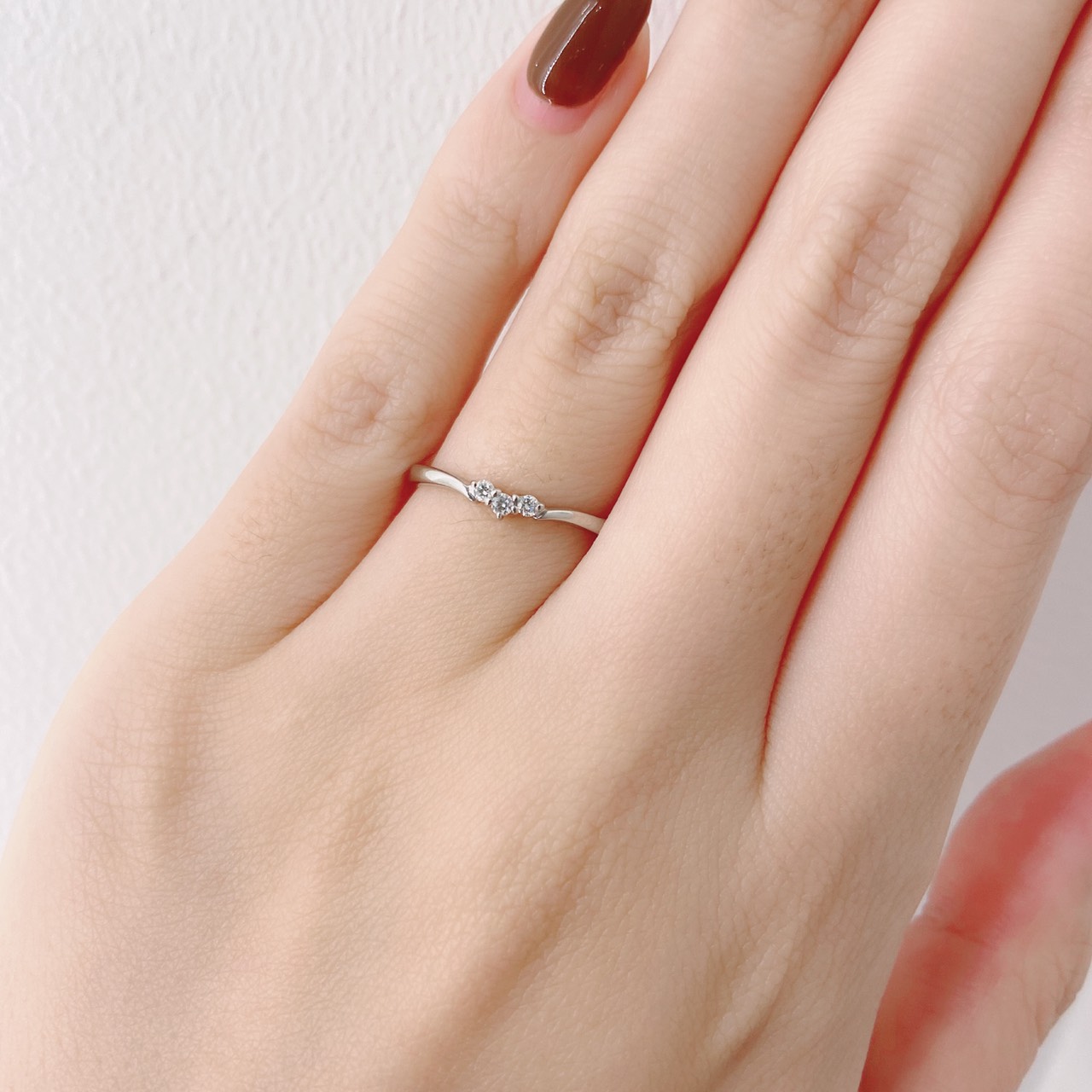 アンジーは新潟のブローチで2本で10万円で帰る結婚指輪ダイヤモンド付き