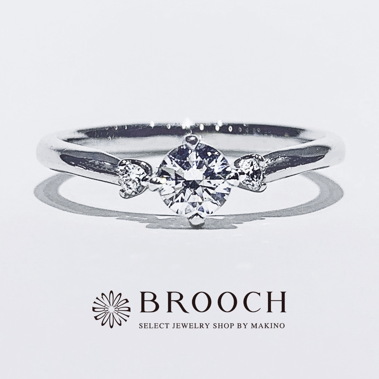BROOCH　婚約指輪　エンゲージリング　かわいい　シンプル両サイドメレ