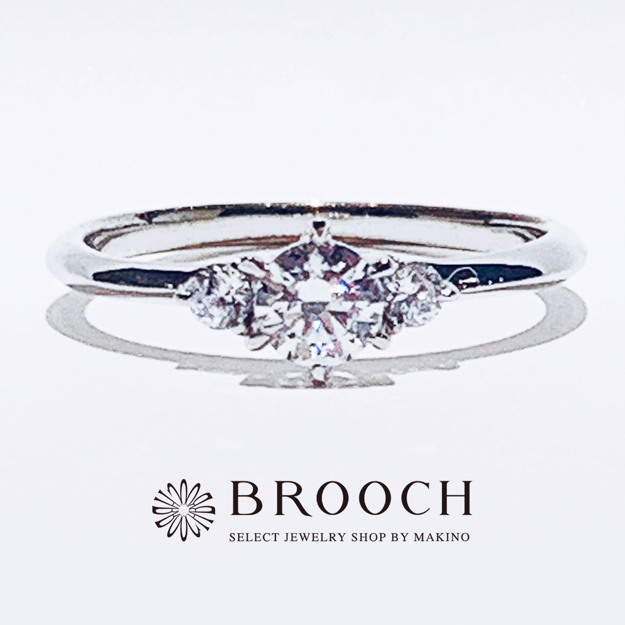 BROOCH　婚約指輪　エンゲージリング　かわいい　両サイドメレデザイン