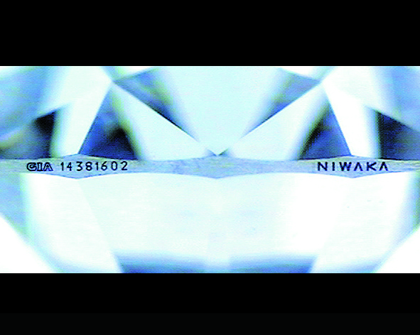 新潟で人気の結婚指輪と婚約指輪 BROOCH 俄(にわか) | NIWAKAのダイヤモンドは新潟のBROOCH(ブローチ)へpropose(プロポーズ)の婚約指輪エンゲージリングが多数あります