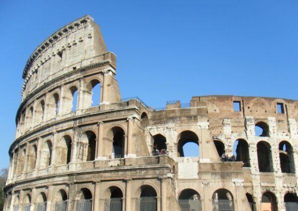 しっかり感のある海外ブランドの結婚指輪は高品質でかっこいいものが多くおすすめです