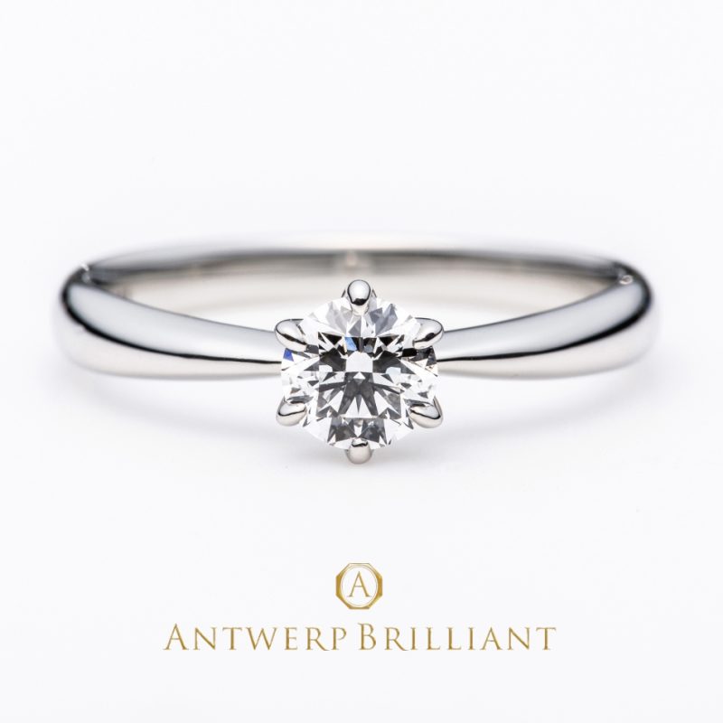 シンプルなソリテールデザインの婚約指輪
