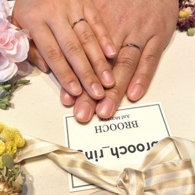 新潟で可愛いピンクゴールドの結婚指輪を探すならブローチ