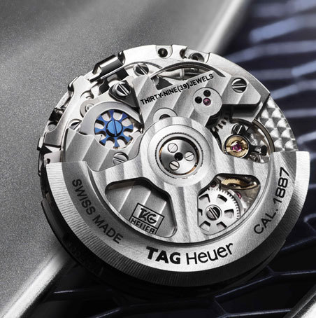 男性人気NO.1のスイス製高級時計のタグ・ホイヤー正規取扱はブローチ