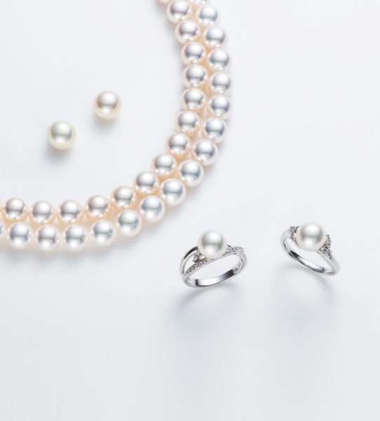 新潟できれいな真珠のネックレスを探すならブローチ