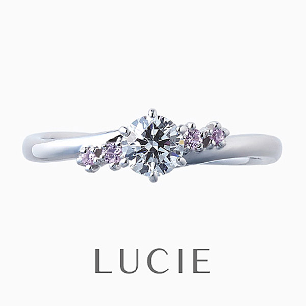 ピンクダイヤモンドが可愛い婚約指輪