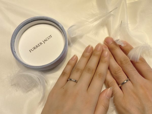 スイス老舗の鍛造結婚指輪