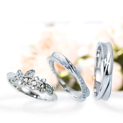 華やかな薔薇の婚約指輪