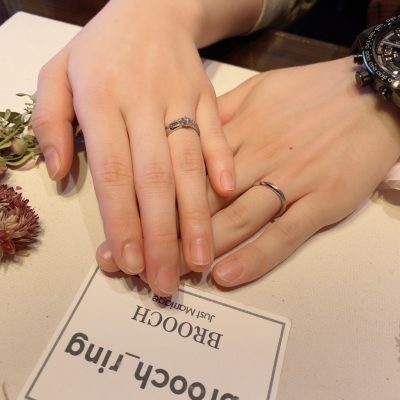 ダイヤモンドが綺麗な婚約指輪と結婚指輪のセットリング