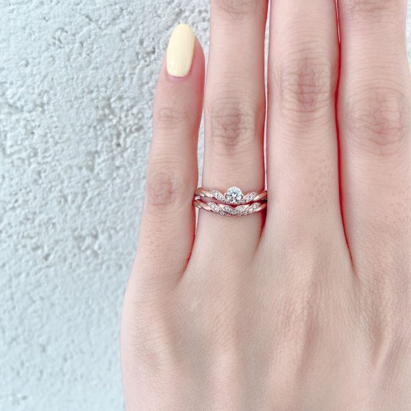 ピンクゴールドとプラチナのコンビネーションリング