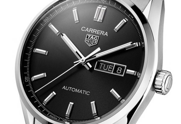 タグ・ホイヤーは時計はBROOCHにある