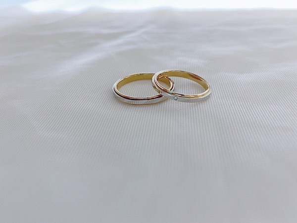 さり気ないピンクゴールドが可愛いプチマリエの結婚指輪に決定！