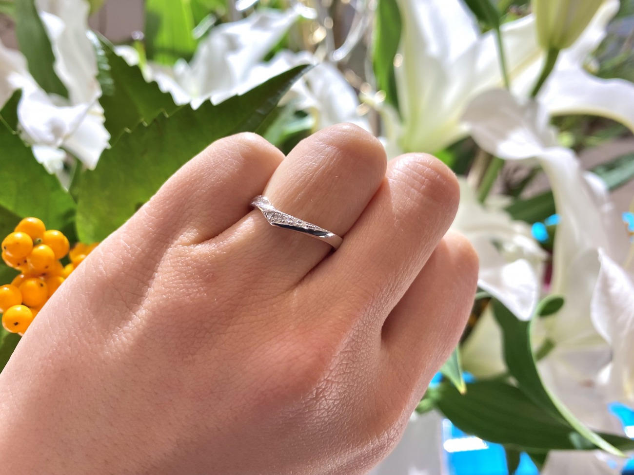 Vラインが綺麗なダイヤ付きマリッジリング | 新潟婚約指輪・結婚指輪