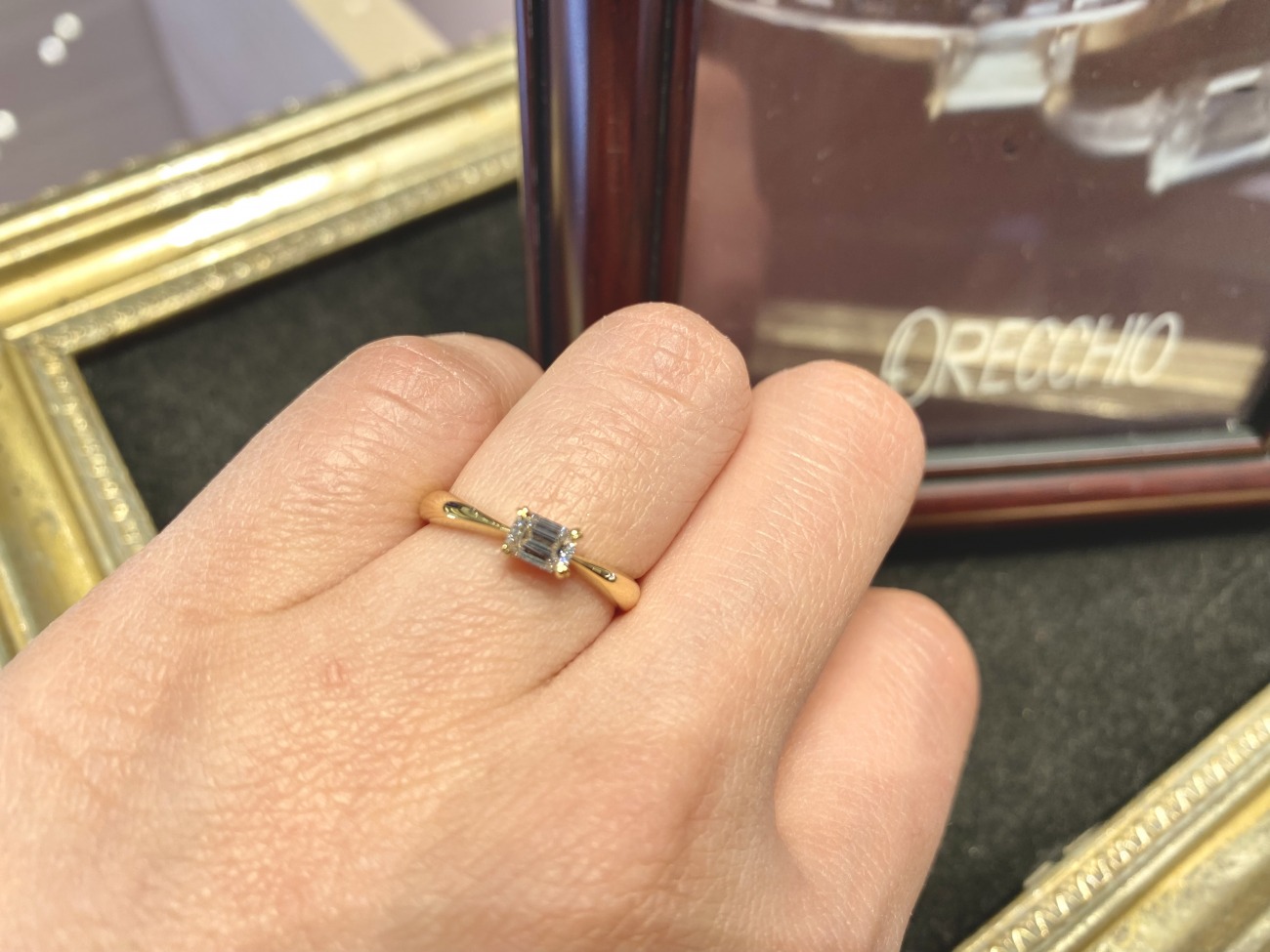 オシャレなオレッキオの中でも人気なデザインをお選びになった結婚指輪、婚約指輪