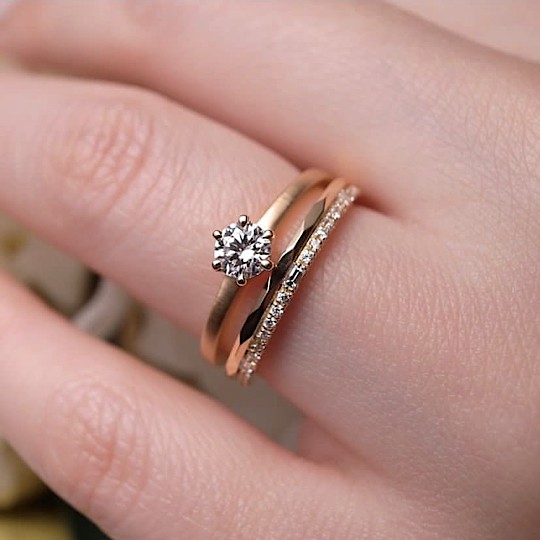 オレッキオ正規取扱店ブローチ